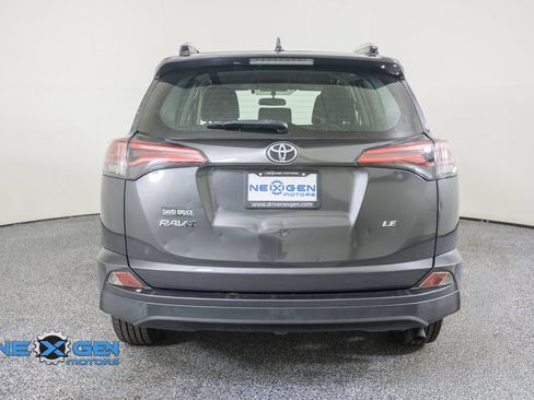 Used 2016 Toyota RAV4 LE FWD image 7