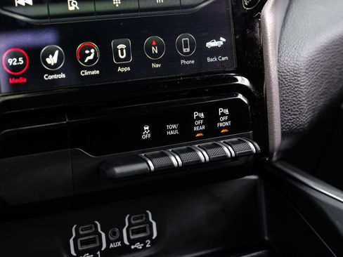 Used 2021 RAM 1500 Laramie w/ Sport Appearance Package AWD/4WD image 25