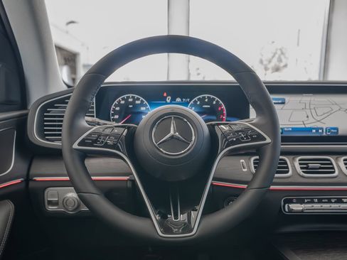 New 2026 Mercedes-Benz GLE 450 4MATIC image 9