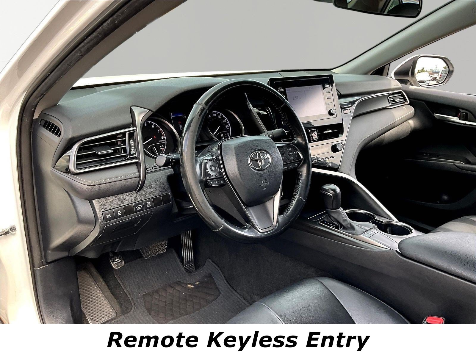 Used 2024 Toyota Camry SE FWD image 17