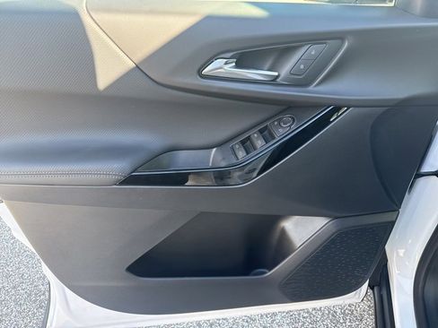 New 2026 Chevrolet Equinox LT w/ LPO, Floor Liner Package image 10