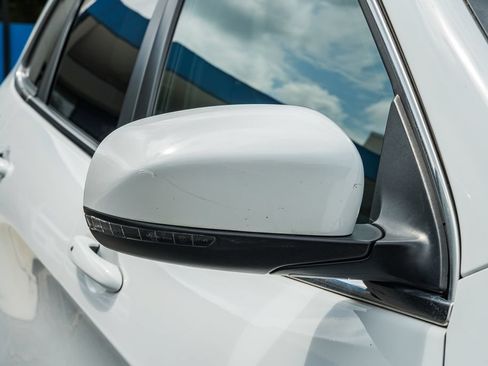 Used 2019 Jeep Cherokee Limited AWD/4WD image 16