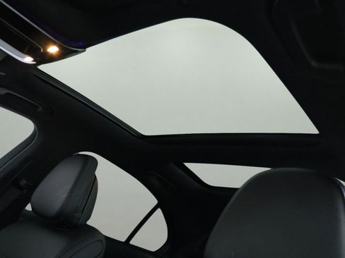 Used 2025 Mercedes-Benz C 300 4MATIC Sedan image 13