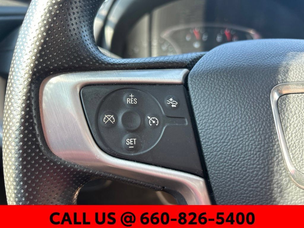 Used 2022 GMC Terrain SLE w/ Driver Convenience Package FWD image 12