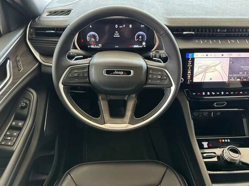 New 2026 Jeep Grand Cherokee Limited image 11