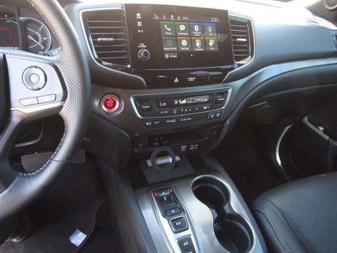 Certified 2023 Honda Passport EX-L image 19