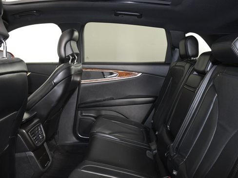 Used 2016 Lincoln MKX Reserve image 22