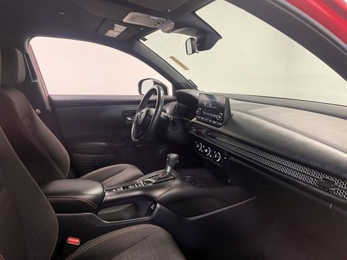 Used 2023 Honda HR-V Sport image 11