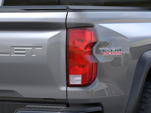 New 2026 Chevrolet Colorado Trail Boss AWD/4WD image 11