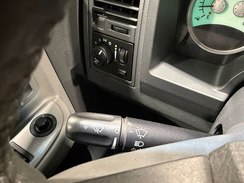 Used 2005 Dodge Dakota Laramie w/ Sport Appearance Group image 33