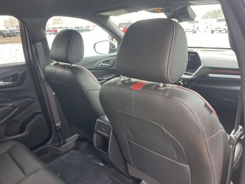 Used 2025 Chevrolet Trax RS w/ Driver Confidence Package image 43