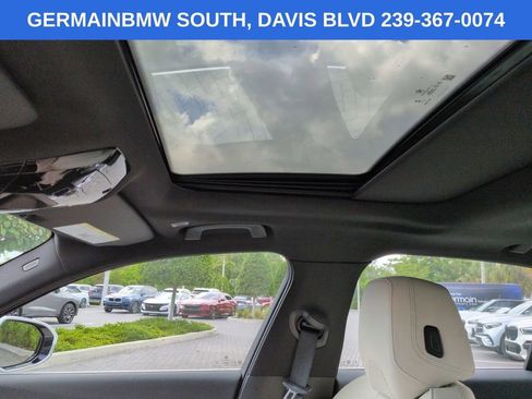 Certified 2024 BMW 530i w/ Premium Package RWD image 21