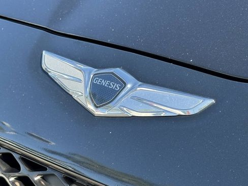 Used 2022 Genesis G70 3.3T RWD image 4