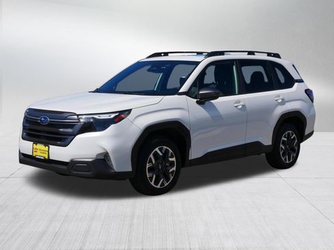 Certified 2025 Subaru Forester Premium AWD/4WD image 3