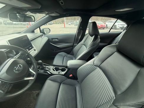 Used 2024 Toyota Corolla XSE image 5