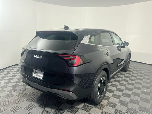 New 2026 Kia Sportage LX w/ LX Convenience Package FWD image 3