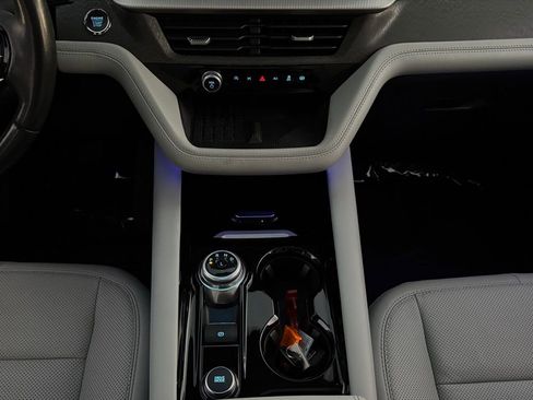 Used 2025 Ford Explorer Platinum w/ Ultimate Package image 21