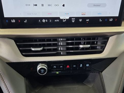 New 2026 Ford Explorer Active image 15