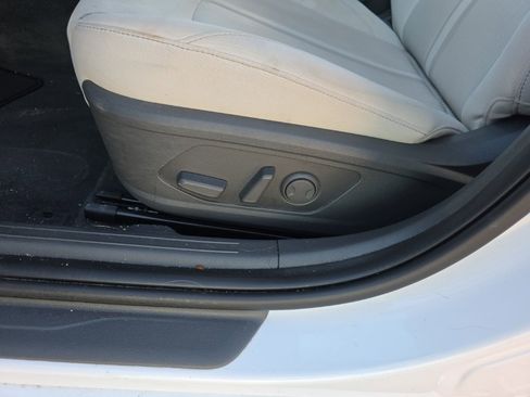 Used 2023 Hyundai Sonata SEL w/ Cargo Package image 18