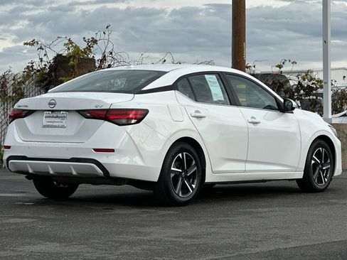 Certified 2024 Nissan Sentra SV image 4