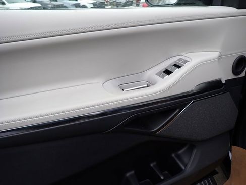 New 2025 Lincoln Navigator Reserve image 26