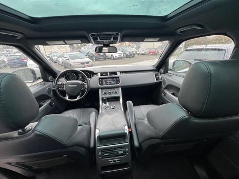 Used 2015 Land Rover Range Rover Sport SE image 12