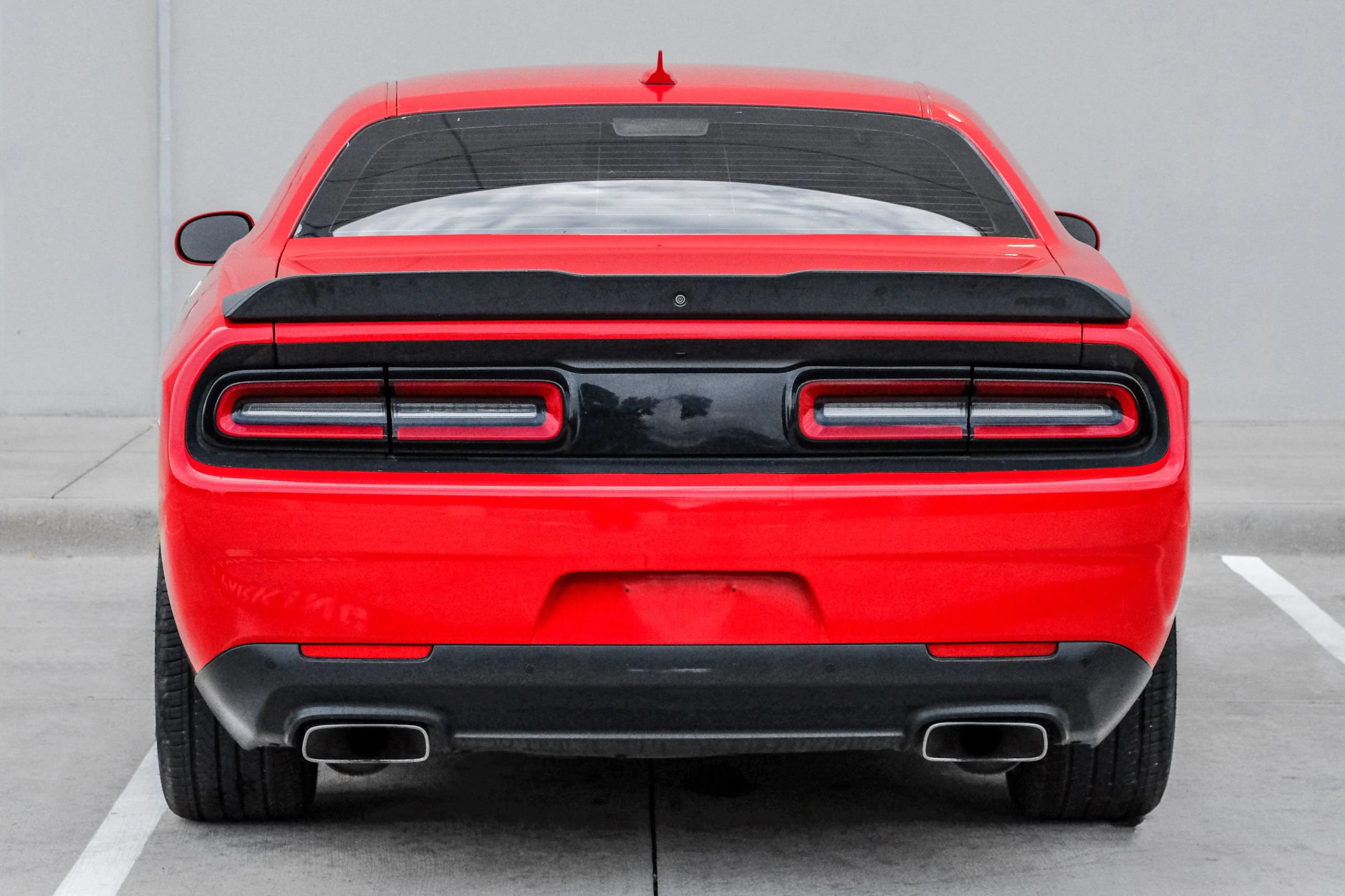 Used 2018 Dodge Challenger R/T Scat Pack w/ Dynamics Package RWD image 7