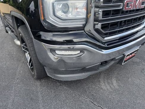 Used 2019 GMC Sierra 1500 SLE w/ Black Pack AWD/4WD image 5