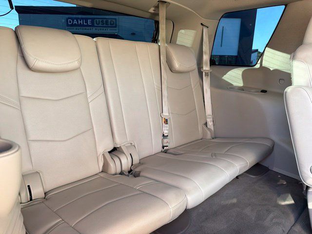 Used 2017 Cadillac Escalade Luxury RWD image 18
