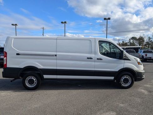 Used 2024 Ford Transit 250 Base image 3