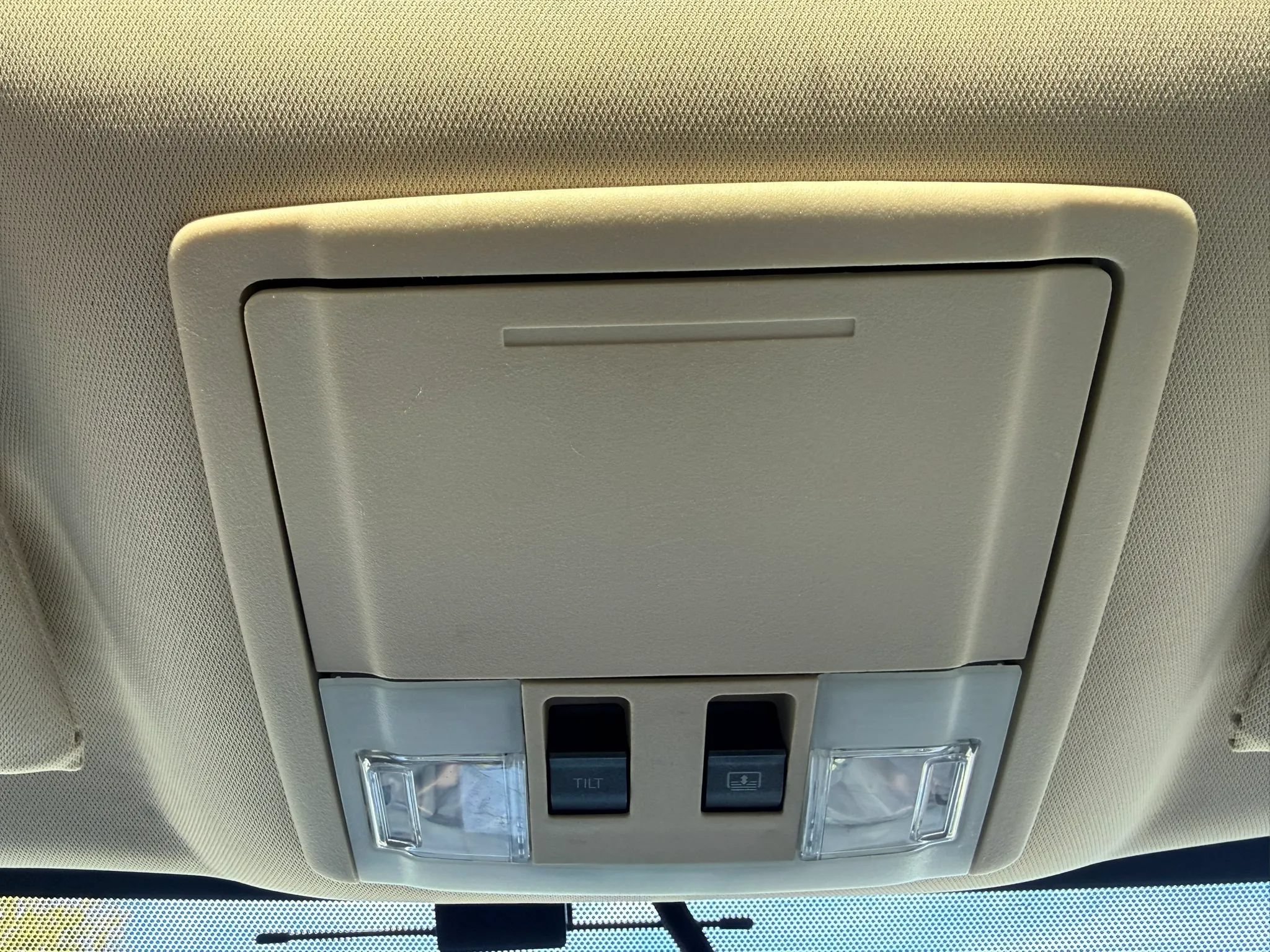 Used 2010 Lincoln MKX AWD image 16