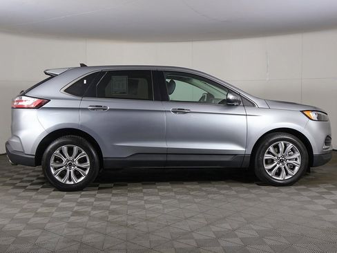 Used 2024 Ford Edge Titanium image 16