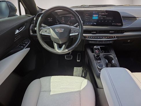 Used 2024 Cadillac XT4 Sport FWD image 21