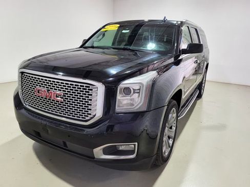 Used 2016 GMC Yukon XL Denali w/ Open Road Package image 21
