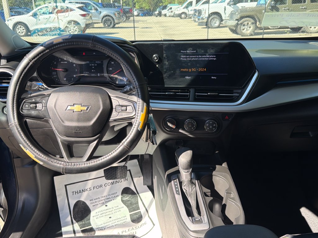 Used 2024 Chevrolet Trax LS FWD image 7