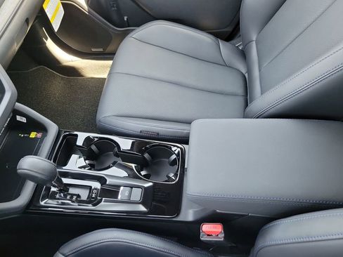 Used 2026 Subaru Forester Limited image 22