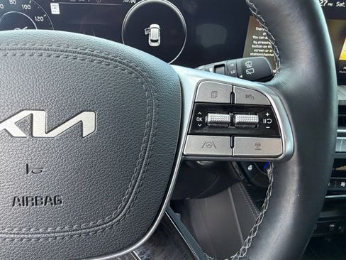 Used 2025 Kia Telluride SX Prestige image 36