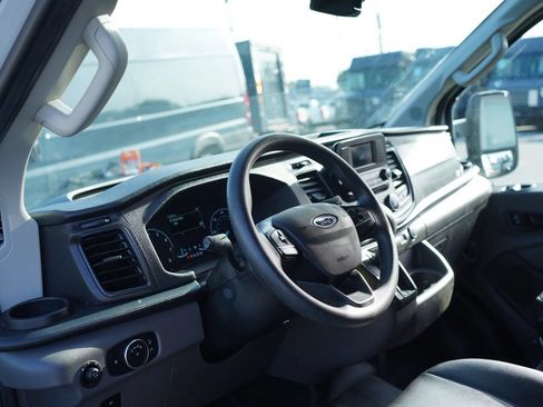 Used 2021 Ford Transit 250 Low Roof RWD image 15
