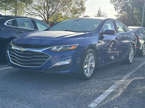 Used 2023 Chevrolet Malibu LT w/ Driver Confidence Package image 6