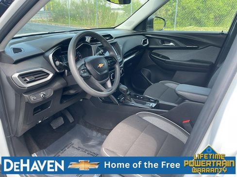 Used 2023 Chevrolet TrailBlazer LS AWD/4WD image 11