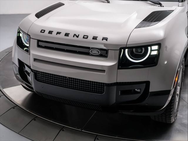 New 2026 Land Rover Defender 130 X-Dynamic SE AWD/4WD image 9