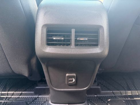 Used 2024 Chevrolet Equinox LT w/ LPO, Floor Liner Package FWD image 35