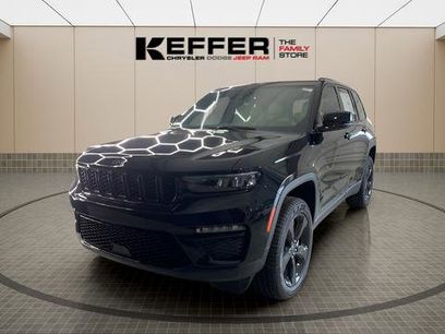 New 2025 Jeep Grand Cherokee Limited w/ Black Appearance Package
