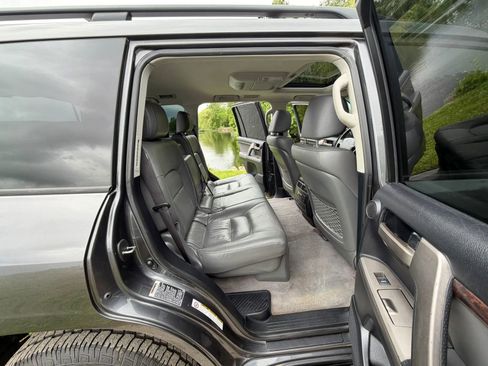 Used 2011 Toyota Land Cruiser w/ Upgrade Pkg AWD/4WD image 59