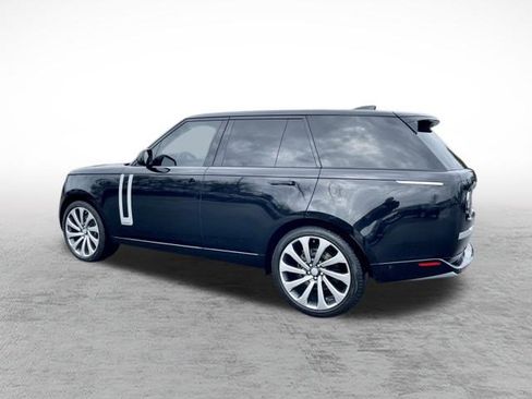 Used 2023 Land Rover Range Rover Autobiography image 5