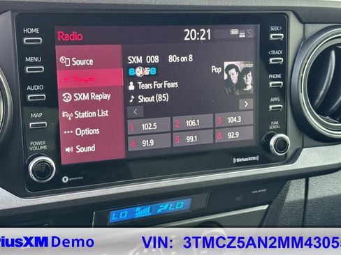 Used 2021 Toyota Tacoma TRD Off-Road w/ Technology Package image 26