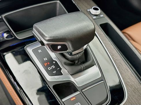 Used 2021 Audi Q5 Prestige w/ Prestige Package AWD/4WD image 27