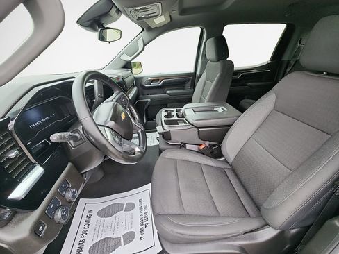 Used 2024 Chevrolet Silverado 1500 LT AWD/4WD image 12