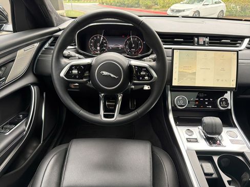 Used 2024 Jaguar XF R-Dynamic SE image 28