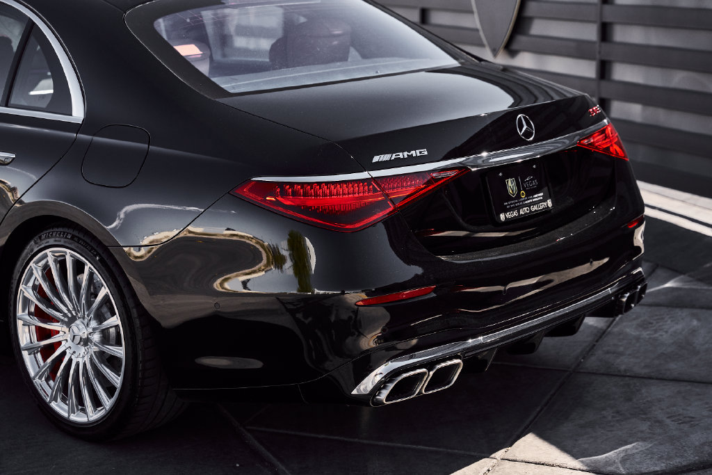 Used 2024 Mercedes-Benz S 63 AMG S image 10